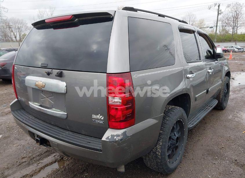 Photo 4 of 2007 Chevrolet Tahoe LS (VIN 1GNFC13077J278764)