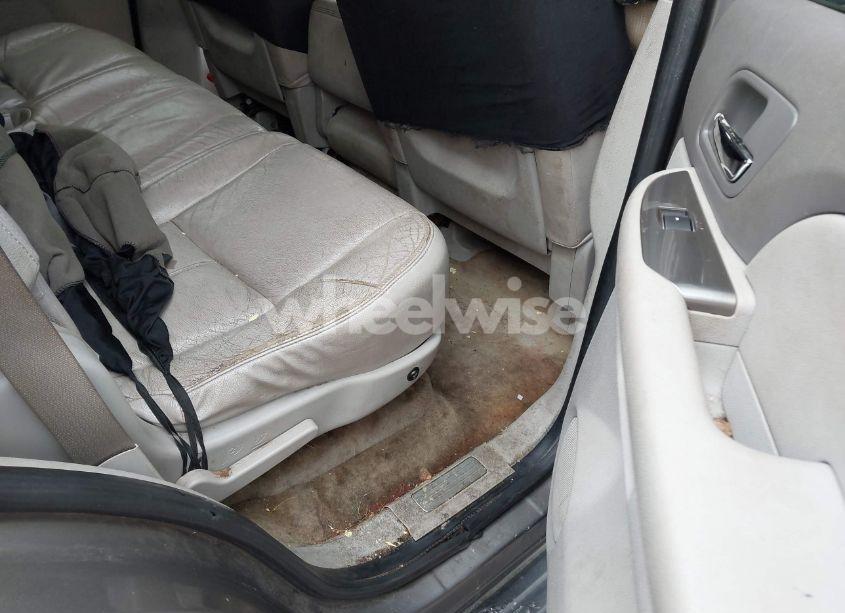 Photo 8 of 2007 Chevrolet Tahoe LS (VIN 1GNFC13077J278764)