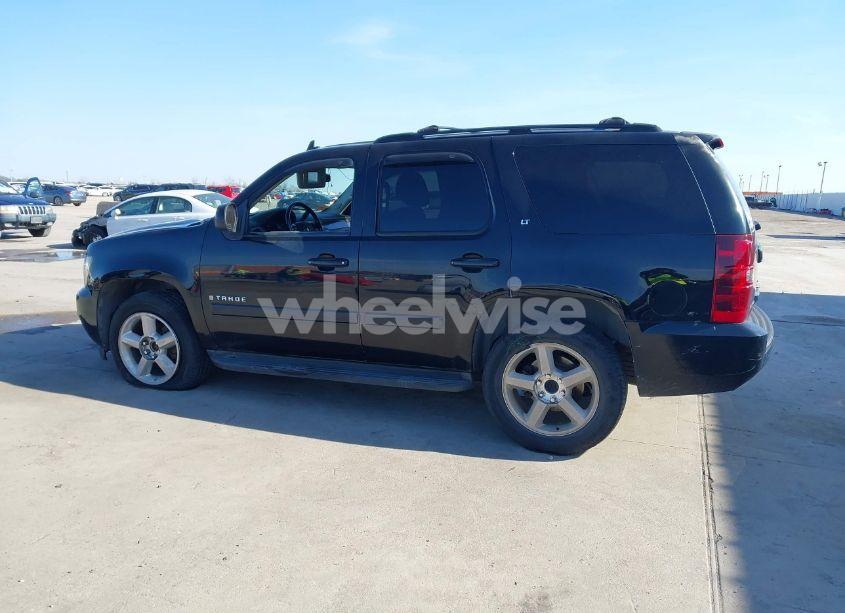 Photo 6 of 2007 Chevrolet Tahoe LT (VIN 1GNFC13077R248892)