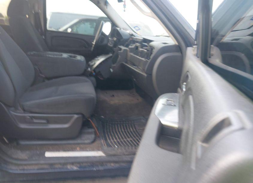 Photo 5 of 2007 Chevrolet Tahoe LS (VIN 1GNFC13077R253221)