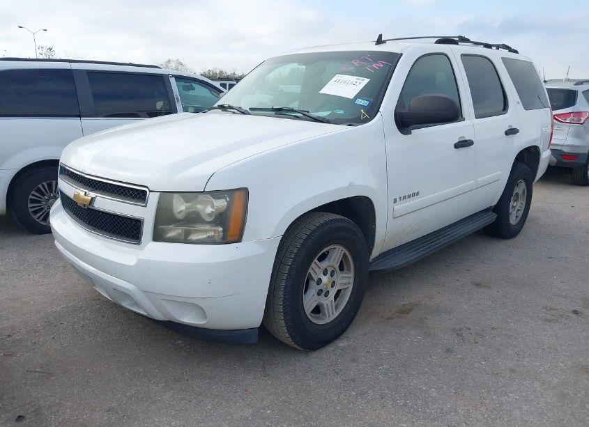 Photo 2 of 2007 Chevrolet Tahoe LS (VIN 1GNFC13077R276868)
