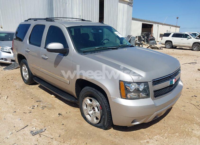 2007 Chevrolet Tahoe LT (VIN 1GNFC13077R332002) main photo