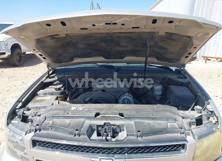 Photo 10 of 2007 Chevrolet Tahoe LT (VIN 1GNFC13077R332002)