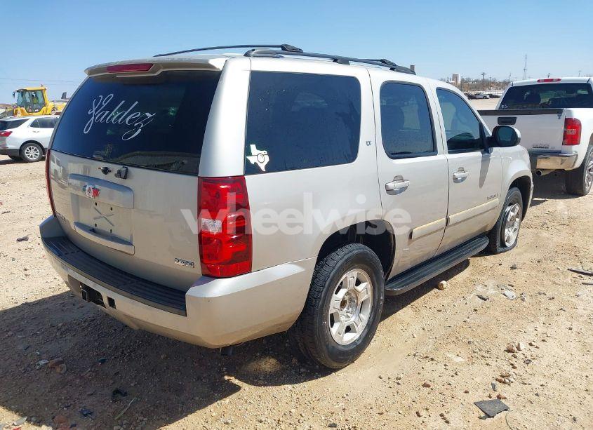 Photo 4 of 2007 Chevrolet Tahoe LT (VIN 1GNFC13077R332002)