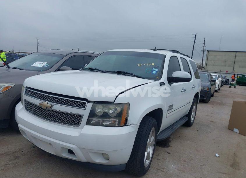 Photo 2 of 2008 Chevrolet Tahoe LTZ (VIN 1GNFC13078R127362)