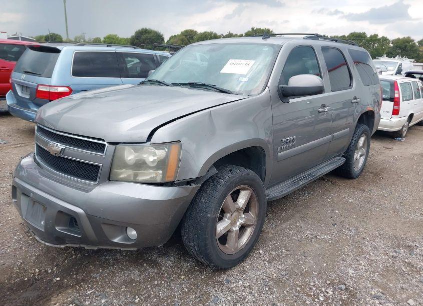 Photo 2 of 2008 Chevrolet Tahoe LT (VIN 1GNFC13078R150978)