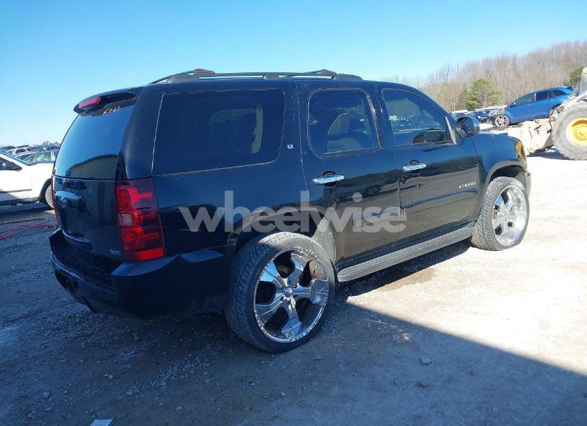 Photo 4 of 2007 Chevrolet Tahoe LT (VIN 1GNFC13087J391798)