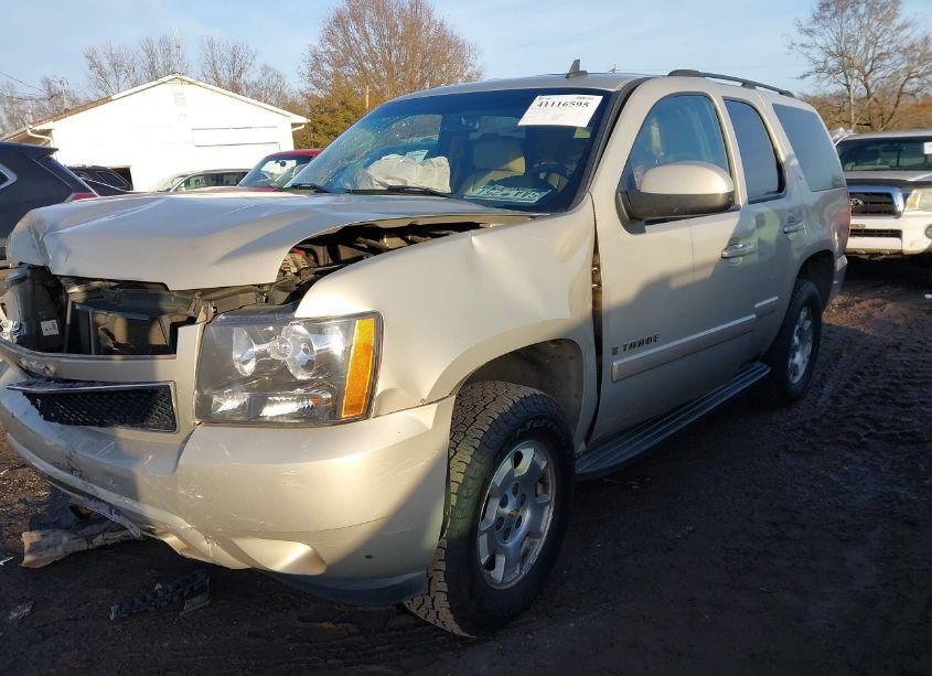Photo 2 of 2007 Chevrolet Tahoe LT (VIN 1GNFC13087R158117)