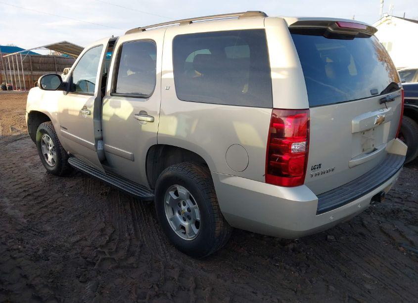 Photo 3 of 2007 Chevrolet Tahoe LT (VIN 1GNFC13087R158117)