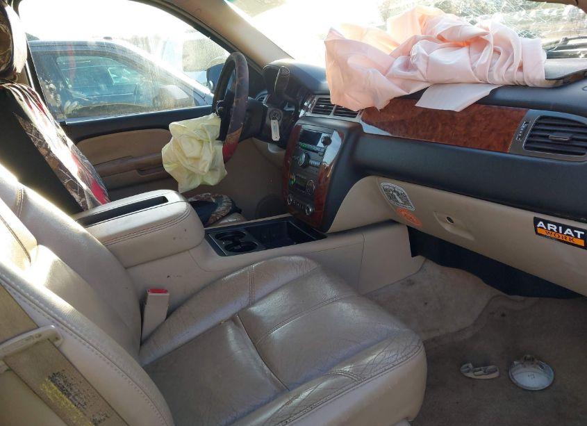 Photo 5 of 2007 Chevrolet Tahoe LT (VIN 1GNFC13087R158117)