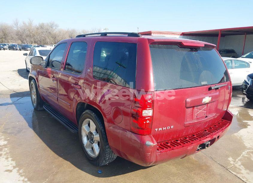 Photo 3 of 2007 Chevrolet Tahoe LT (VIN 1GNFC13087R290102)