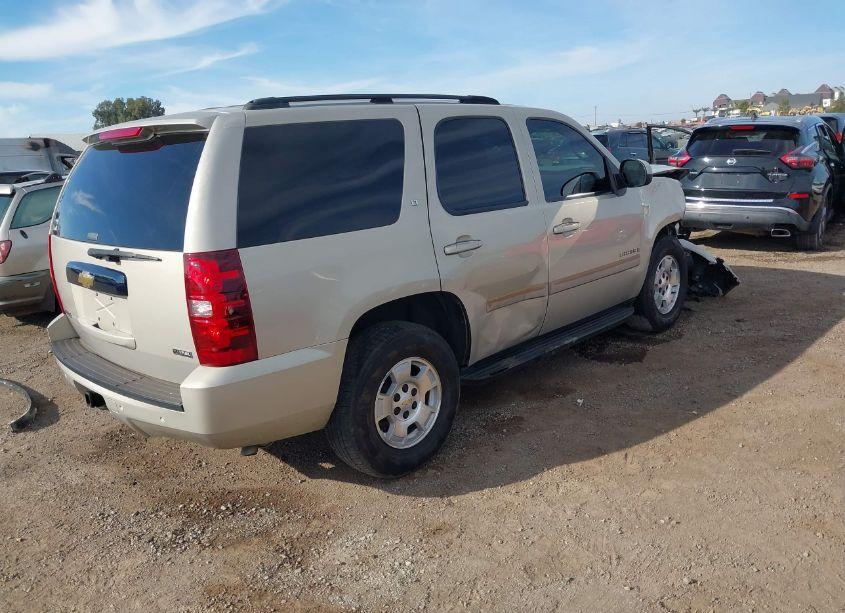 Photo 4 of 2007 Chevrolet Tahoe LT (VIN 1GNFC13087R337032)