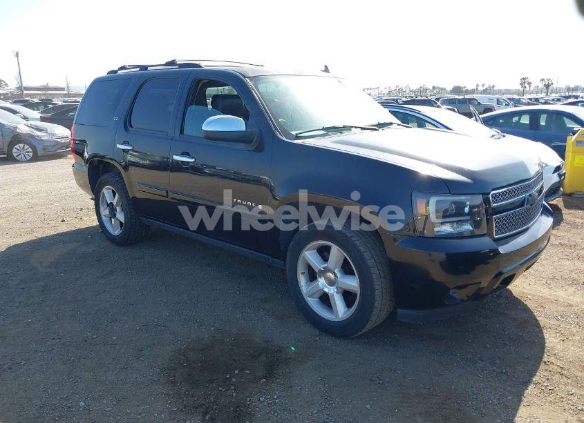 2007 Chevrolet Tahoe LTZ (VIN 1GNFC13087R389132) main photo