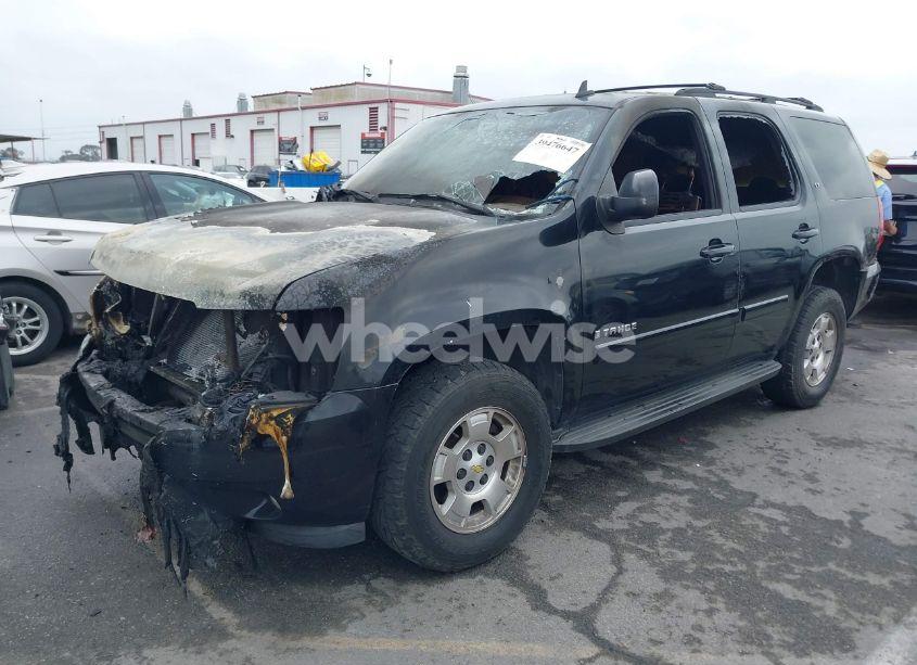 Photo 2 of 2007 Chevrolet Tahoe LT (VIN 1GNFC13087R391950)