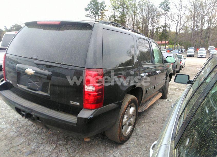 Photo 4 of 2008 Chevrolet Tahoe LTZ (VIN 1GNFC13088J229591)
