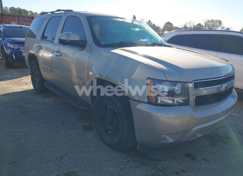 2008 Chevrolet Tahoe LT (VIN 1GNFC13088R156675) main photo