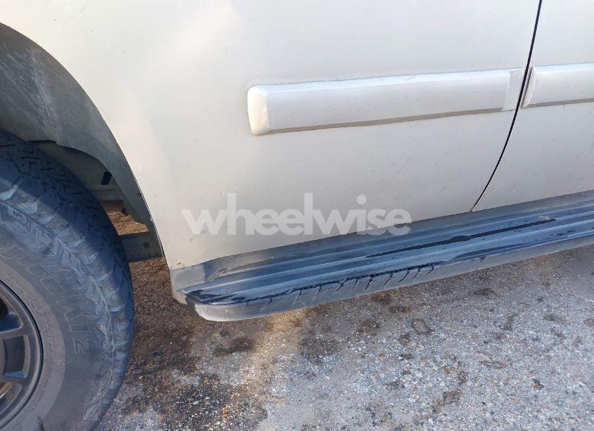 Photo 13 of 2008 Chevrolet Tahoe LT (VIN 1GNFC13088R156675)