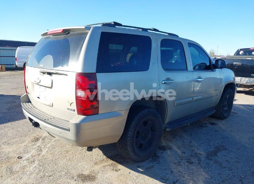 Photo 4 of 2008 Chevrolet Tahoe LT (VIN 1GNFC13088R156675)