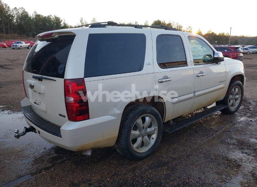 Photo 4 of 2008 Chevrolet Tahoe LTZ (VIN 1GNFC13088R183813)