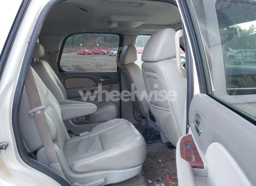 Photo 8 of 2008 Chevrolet Tahoe LTZ (VIN 1GNFC13088R183813)