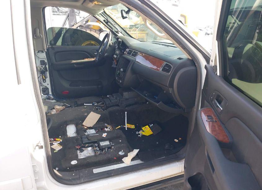 Photo 5 of 2007 Chevrolet Tahoe LTZ (VIN 1GNFC13097J350502)