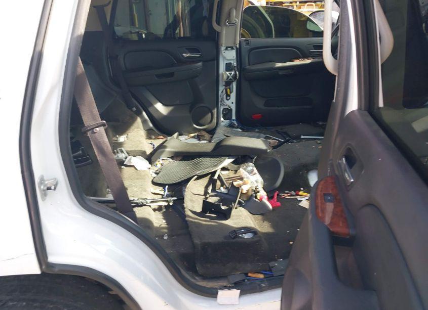 Photo 8 of 2007 Chevrolet Tahoe LTZ (VIN 1GNFC13097J350502)