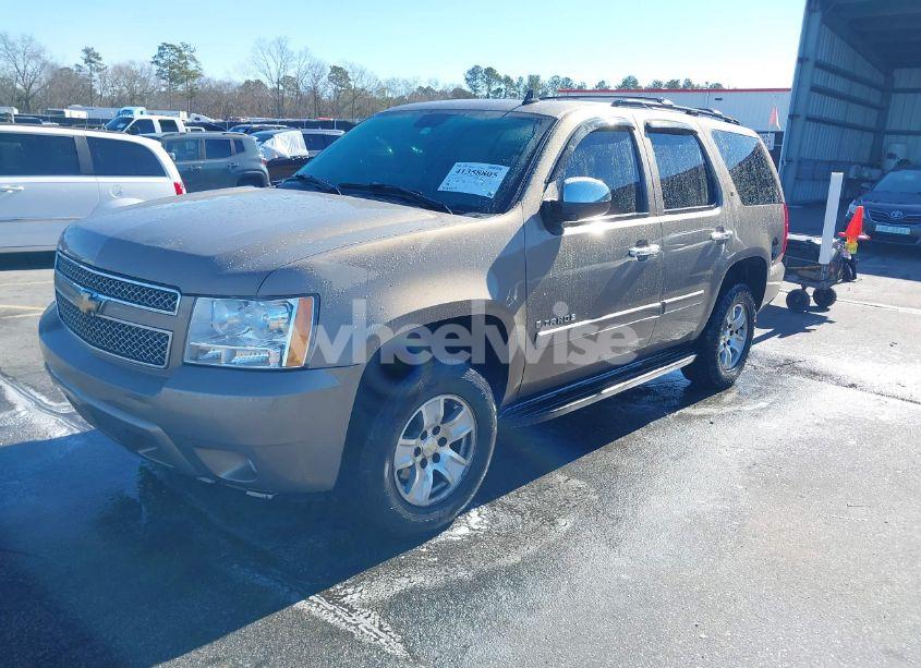 Photo 2 of 2007 Chevrolet Tahoe LT (VIN 1GNFC13097R145487)