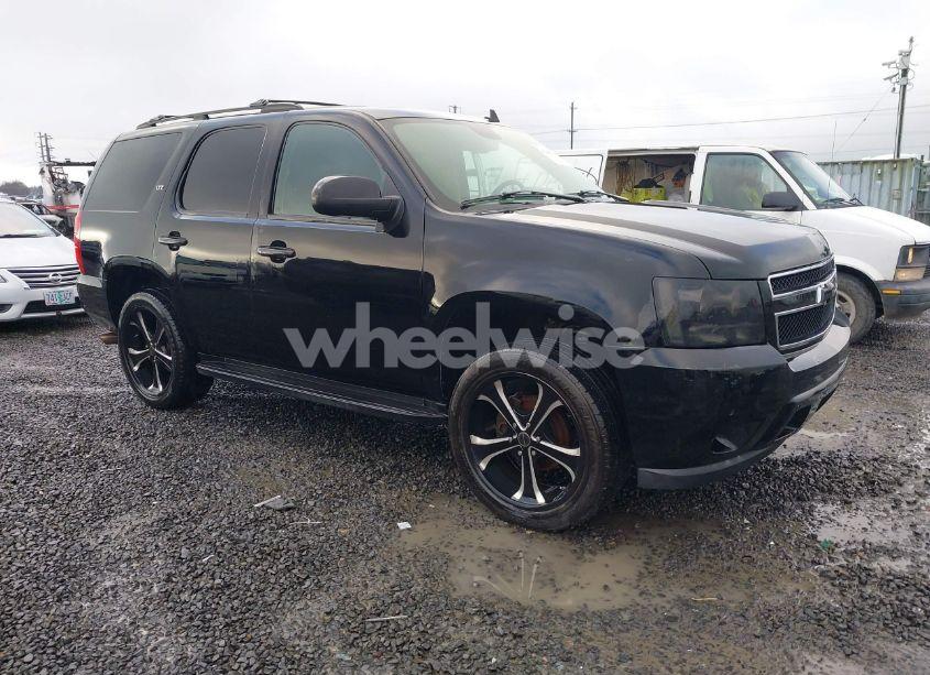 2007 Chevrolet Tahoe LT (VIN 1GNFC13097R179025) main photo