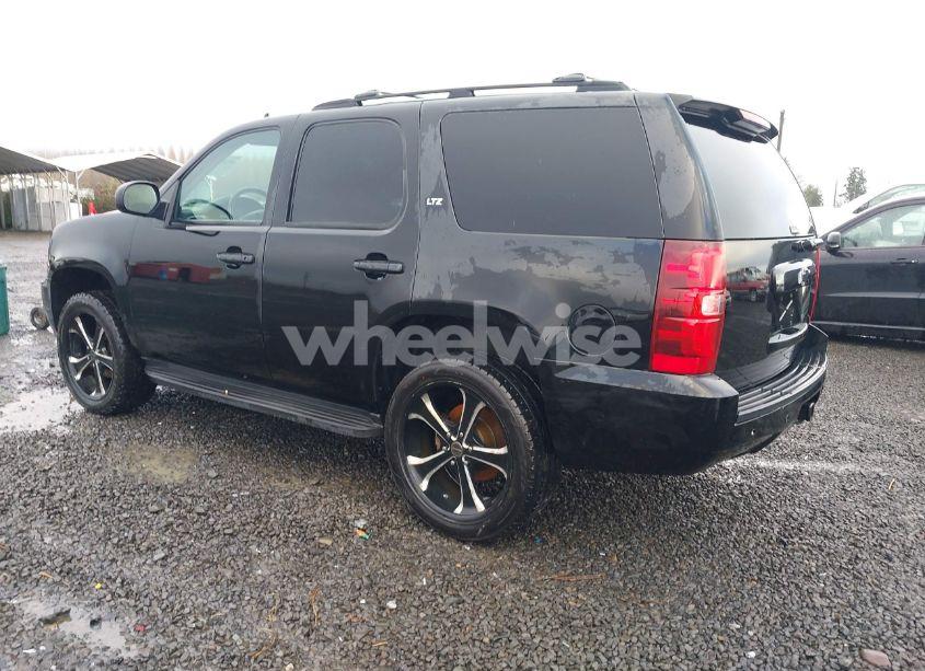 Photo 3 of 2007 Chevrolet Tahoe LT (VIN 1GNFC13097R179025)