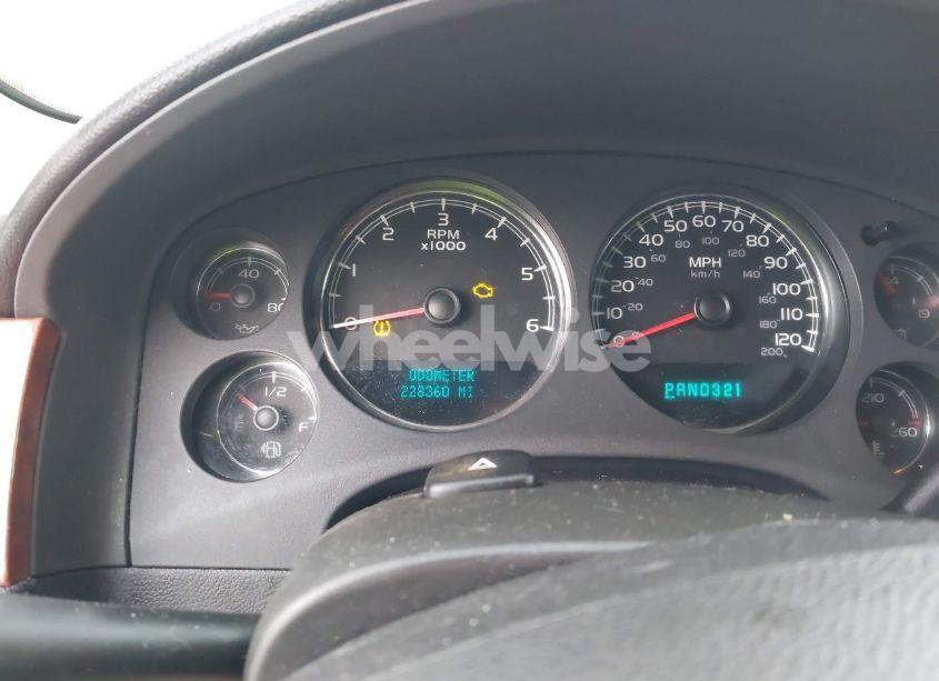 Photo 7 of 2007 Chevrolet Tahoe LT (VIN 1GNFC13097R179025)