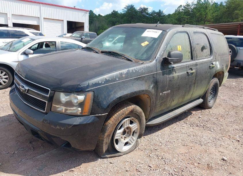 Photo 2 of 2007 Chevrolet Tahoe LS (VIN 1GNFC13097R191661)