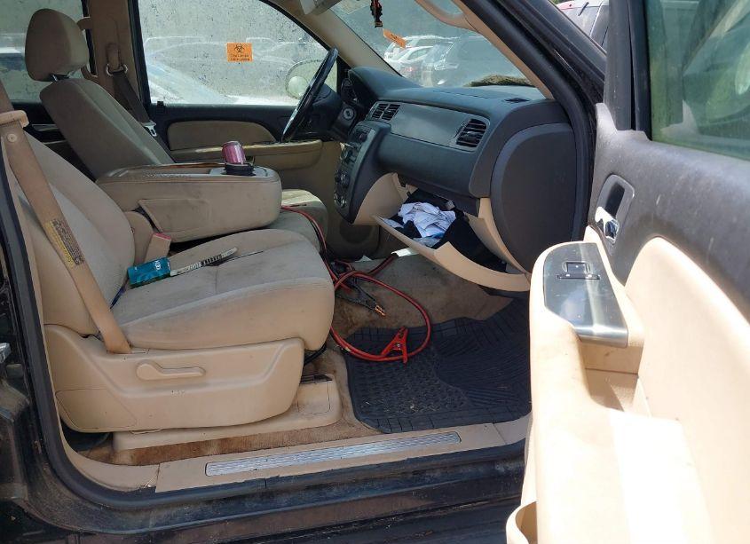 Photo 5 of 2007 Chevrolet Tahoe LS (VIN 1GNFC13097R191661)