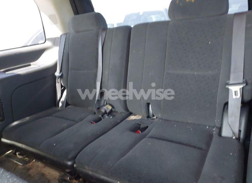 Photo 12 of 2007 Chevrolet Tahoe LT (VIN 1GNFC13097R258677)