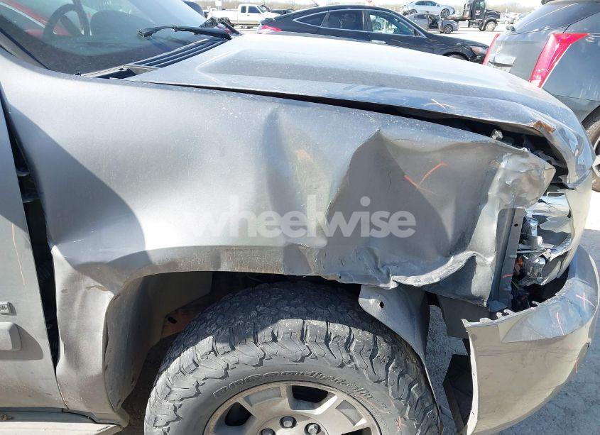 Photo 6 of 2007 Chevrolet Tahoe LT (VIN 1GNFC13097R278010)