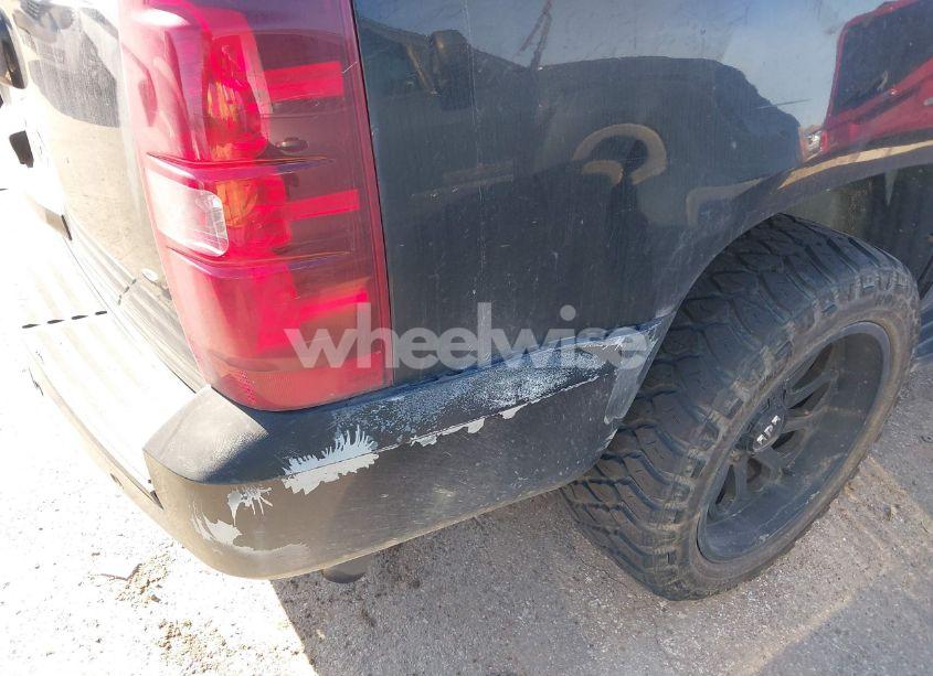 Photo 12 of 2007 Chevrolet Tahoe LTZ (VIN 1GNFC13097R309627)