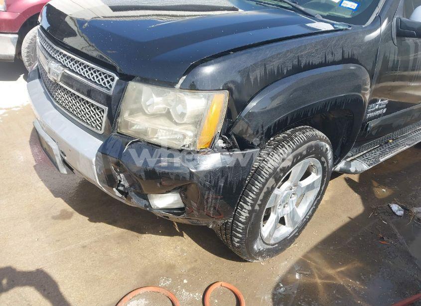 Photo 6 of 2007 Chevrolet Tahoe LT (VIN 1GNFC13097R415527)