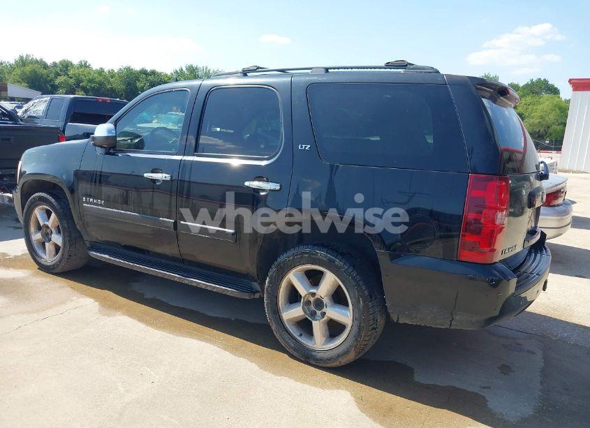 Photo 3 of 2008 Chevrolet Tahoe LTZ (VIN 1GNFC13098R136161)
