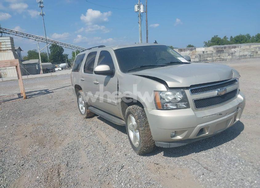 2008 Chevrolet Tahoe LT (VIN 1GNFC13098R137505) main photo