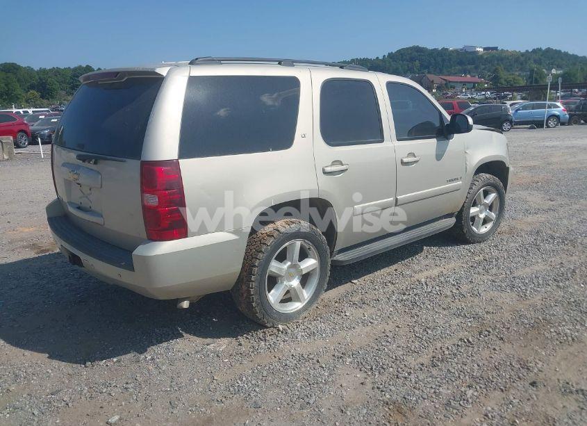 Photo 4 of 2008 Chevrolet Tahoe LT (VIN 1GNFC13098R137505)