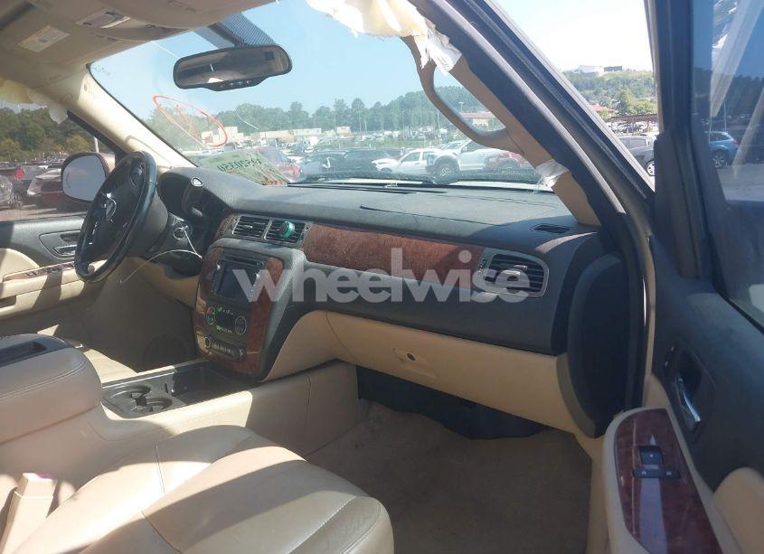 Photo 5 of 2008 Chevrolet Tahoe LT (VIN 1GNFC13098R137505)