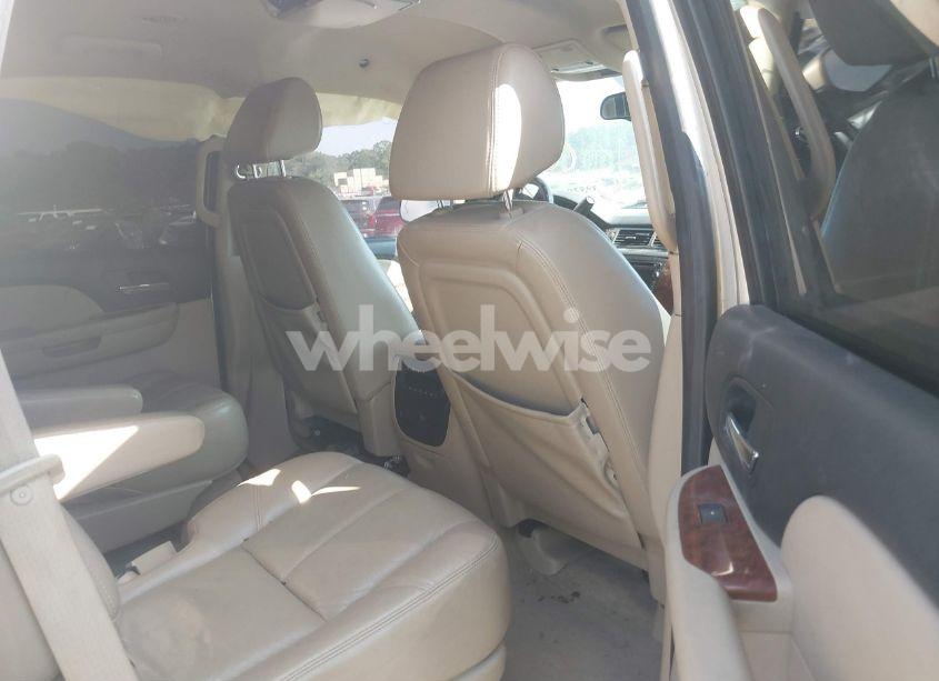 Photo 8 of 2008 Chevrolet Tahoe LT (VIN 1GNFC13098R137505)