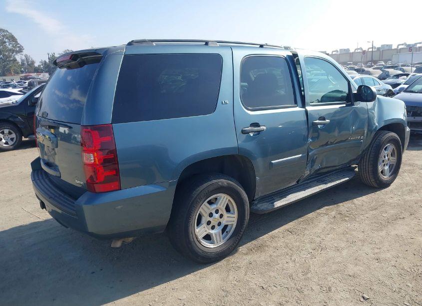 Photo 4 of 2008 Chevrolet Tahoe LS (VIN 1GNFC13098R147628)