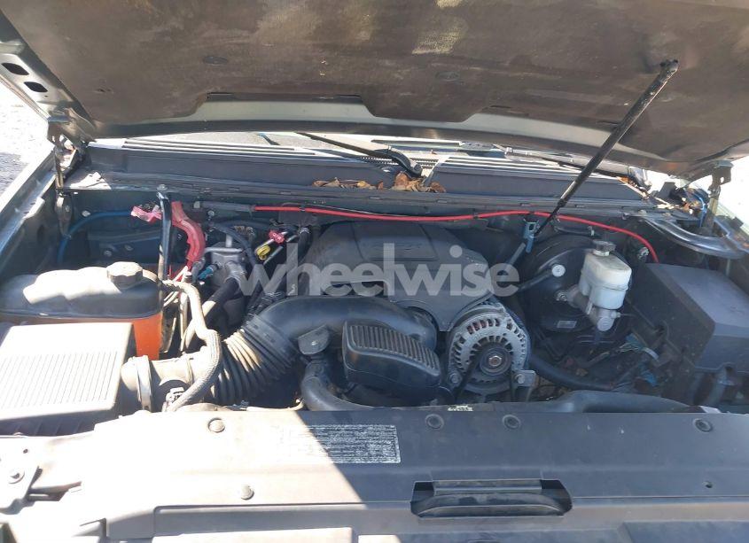 Photo 10 of 2008 Chevrolet Tahoe LT (VIN 1GNFC13098R151968)