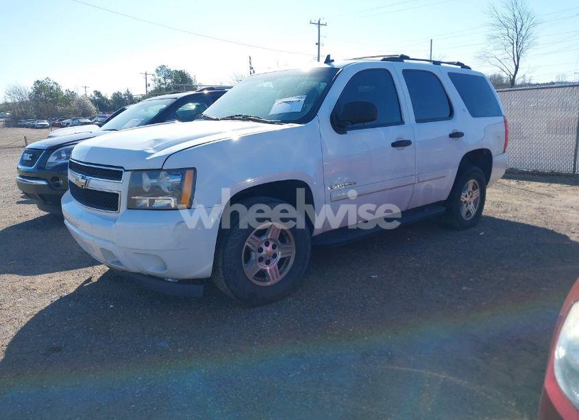 Photo 2 of 2008 Chevrolet Tahoe LS (VIN 1GNFC13098R190401)
