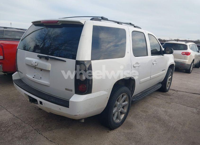 Photo 4 of 2008 Chevrolet Tahoe LT (VIN 1GNFC13098R201333)