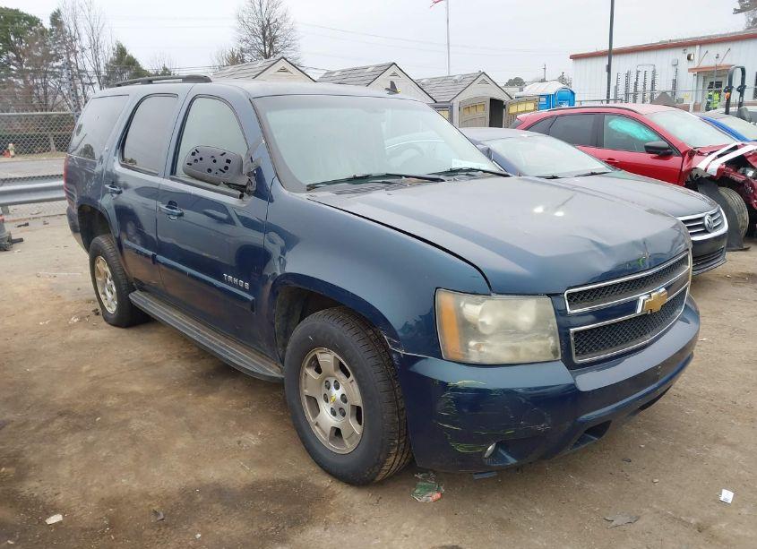 2007 Chevrolet Tahoe LT (VIN 1GNFC130X7J145738) main photo