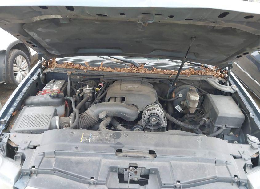 Photo 10 of 2007 Chevrolet Tahoe LT (VIN 1GNFC130X7J145738)