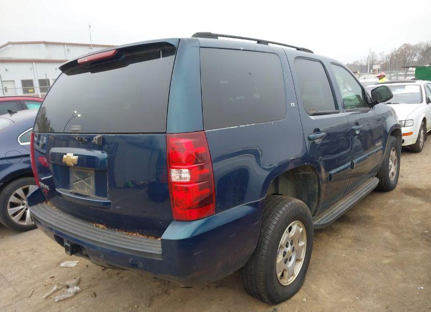 Photo 4 of 2007 Chevrolet Tahoe LT (VIN 1GNFC130X7J145738)