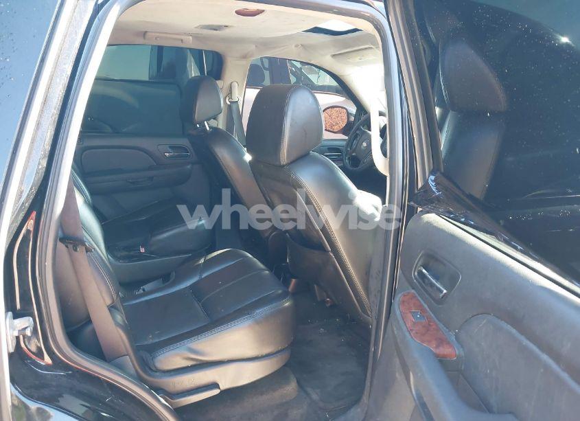 Photo 8 of 2007 Chevrolet Tahoe LT (VIN 1GNFC130X7R297343)