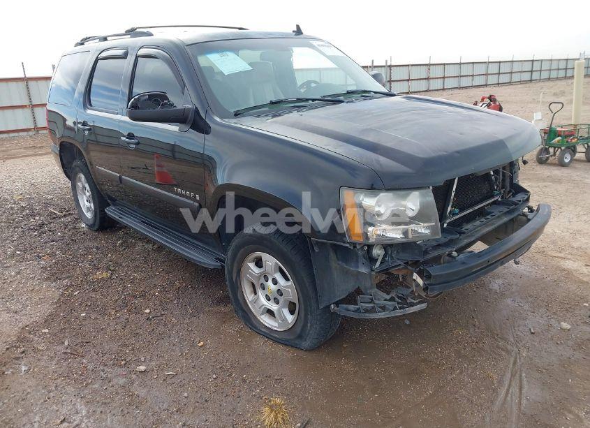 2007 Chevrolet Tahoe LT (VIN 1GNFC130X7R361591) main photo